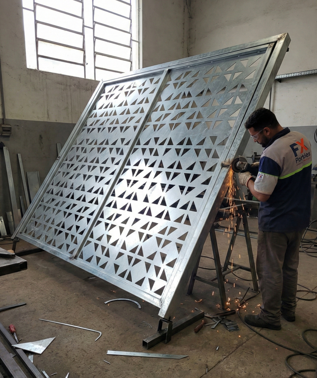 Fabricação de Portão Sob Medida Saúde - (11) 97082-9612